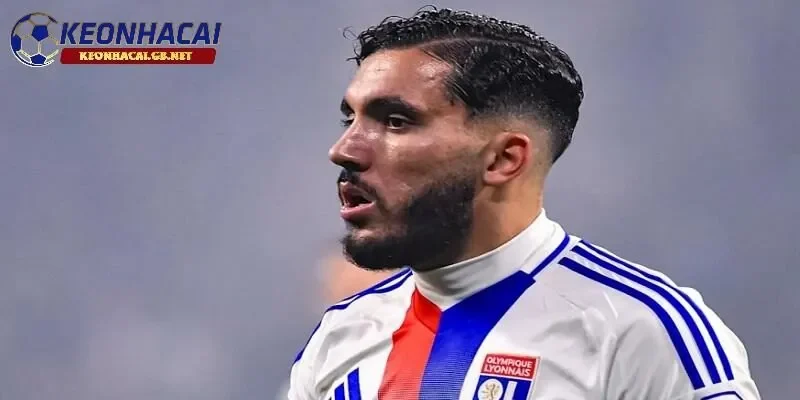 Rayan Cherki xác nhận chia tay Lyon trong trận đấu cuối mùa Ligue 1 Rayan Cherki xác nhận chia tay Lyon trong trận đấu cuối mùa Ligue 1